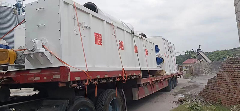 湖南某老板訂購時(shí)產(chǎn)十五噸氫氧化鈣生產(chǎn)線貨物到場剪影！