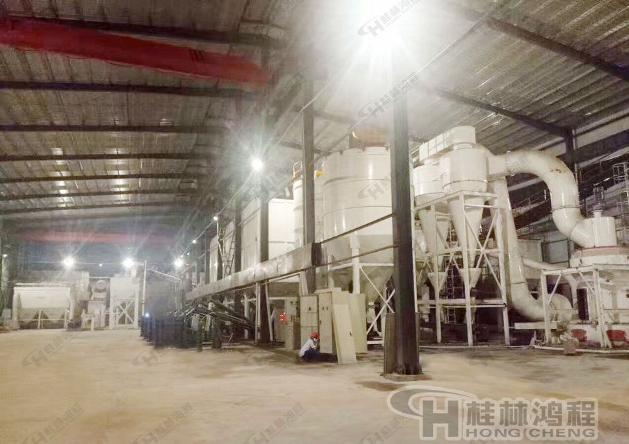滑石粉，滑石粉碎設(shè)備，磨粉設(shè)備，磨粉機(jī)，雷蒙機(jī)