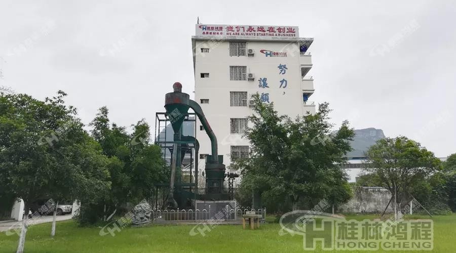 立磨廠家桂林鴻程HLM立式磨粉機(jī) 立磨廠家桂林鴻程HLM立式磨粉機(jī)