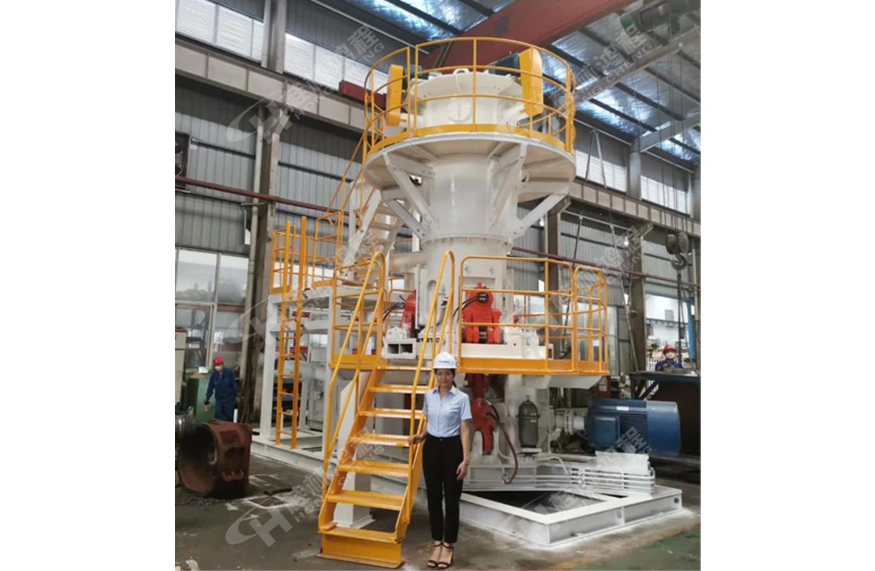 炭黑磨粉機(jī)超細(xì)設(shè)備小型的設(shè)備如HLMX600超細(xì)立磨 炭黑磨粉機(jī)超細(xì)設(shè)備小型的設(shè)備如HLMX600超細(xì)立磨