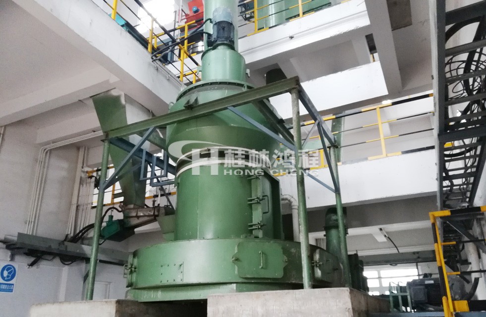 5R4121打礦石粉機器多少錢一臺 雷蒙磨粉機多少錢一臺？幾萬到幾十萬不等